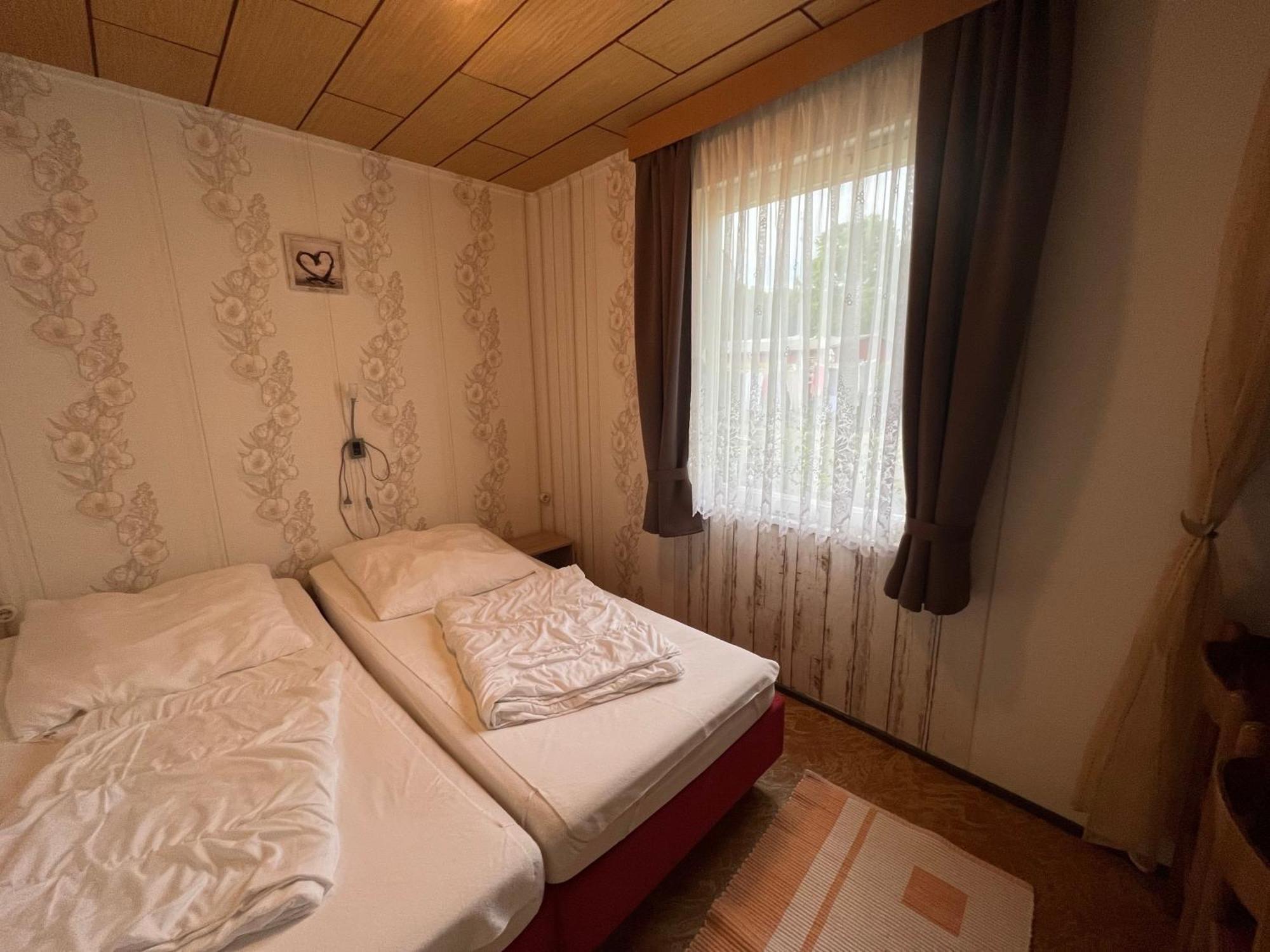 Ferien-Bungalow Im Seebad Ueckermuendeot Bellin Екстер'єр фото