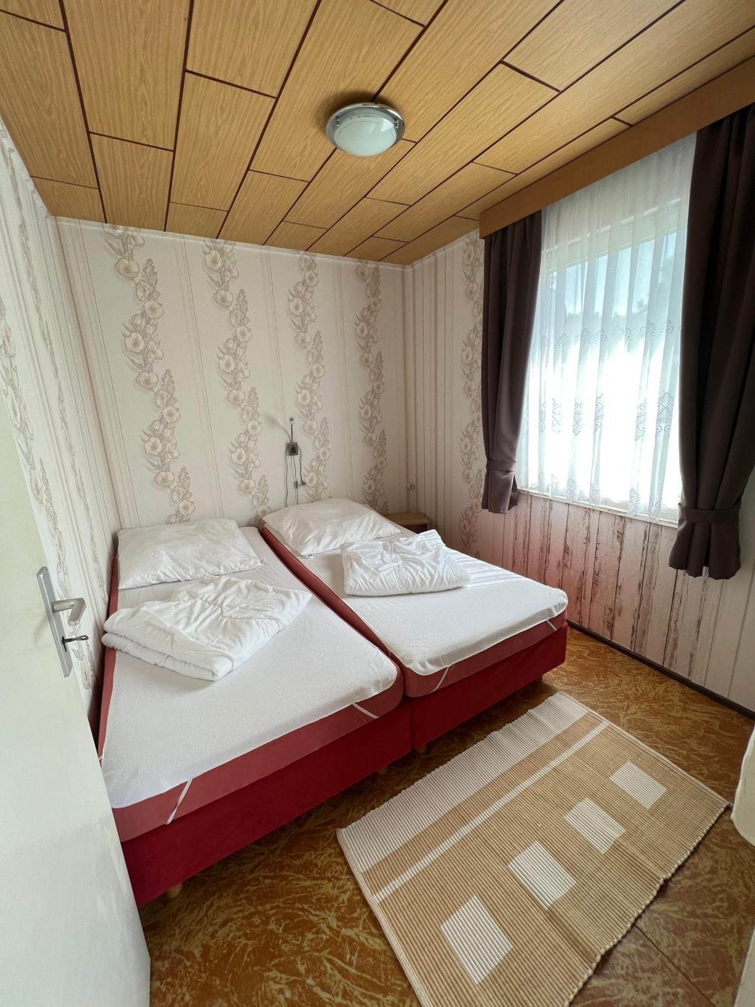 Ferien-Bungalow Im Seebad Ueckermuendeot Bellin Екстер'єр фото